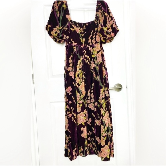 NWOT Adelyn Rae Velvet Floral Midi Dress - Picture 6 of 8